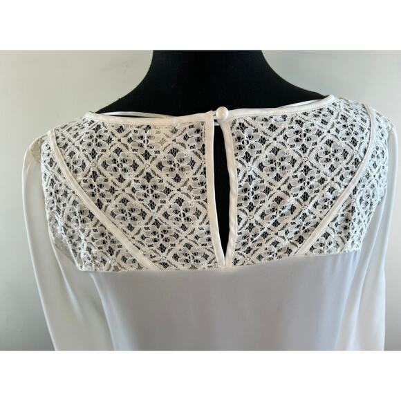 LC Lauren Conrad White Long Sleeve Lace Yoke Laser Cut Women's Blouse Size M - Picture 5 of 9